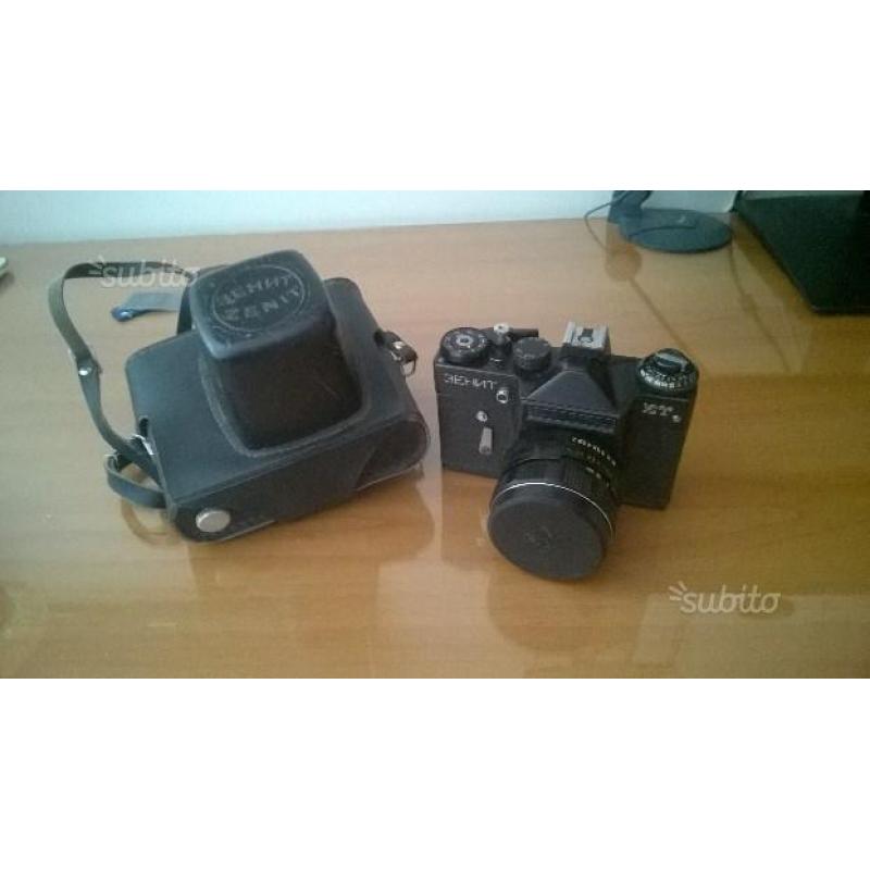 Fotocamera Zenit ET con custodia originale